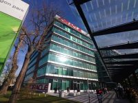 OREGON PARK ansambu ce contine fatade  ventilate si pereti cortina